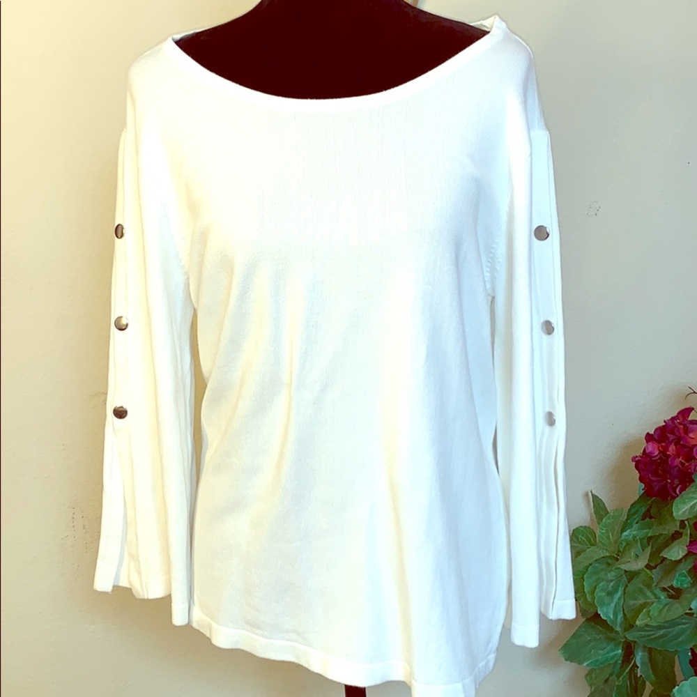 Preston & York Snap Bell Sleeve Top